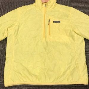 Patagonia light weight 1/2 zip